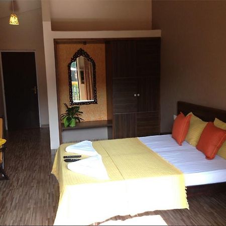Hotel Bonanza Бага Екстер'єр фото
