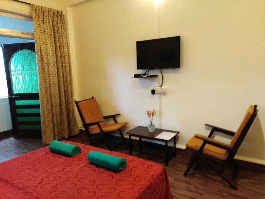 Hotel Bonanza Бага Екстер'єр фото